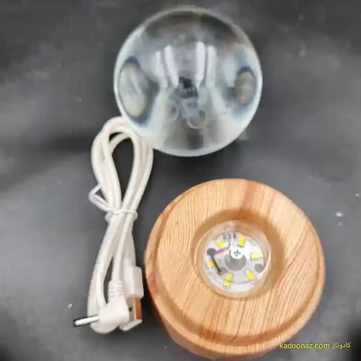 چراغ شب خواب و گوی کریستال سه بعدی بزرگ چرخان با قطر ۸ سانت با طرح تا ابد دوستت دارم — تصویر ۳
