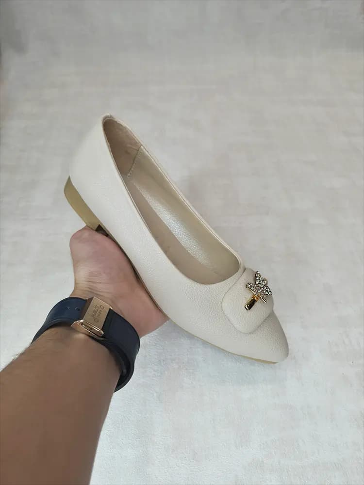 کالج زنانه پروانه ای کرم — تصویر ۴