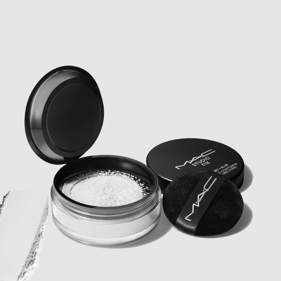 پودر فیکس مک | Mac Weightless Loose Powder — تصویر ۳