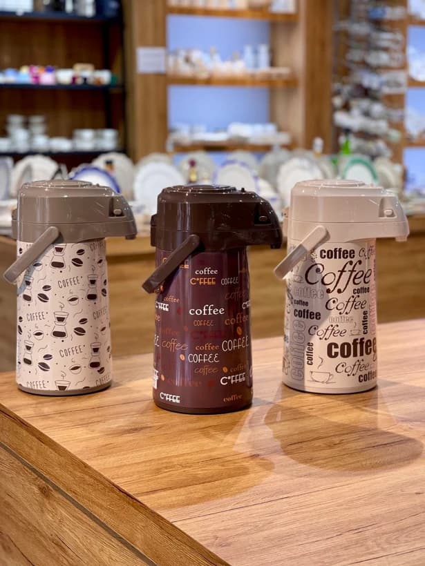 فلاسک استیل پمپی طرح COFFEE برند DAY DAYS — تصویر ۲