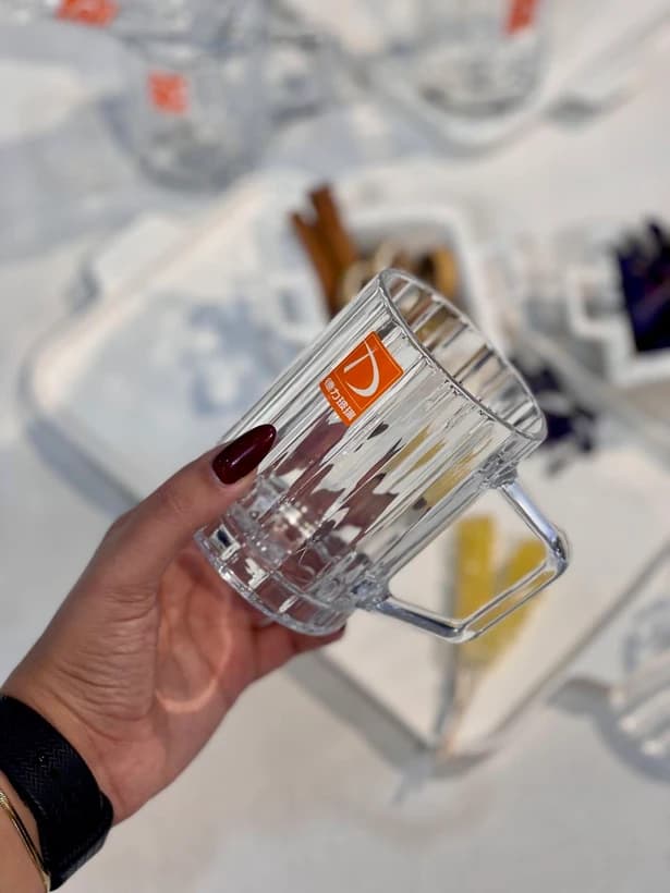 لیوان دسته دار طرح مولین برند دلی گلس DELI GLASS — تصویر ۳