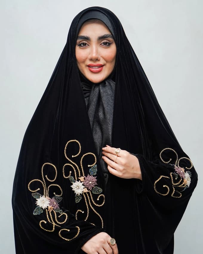 چادر عربی جده مخمل ونوس ایتالیا اسکارلت — تصویر ۳