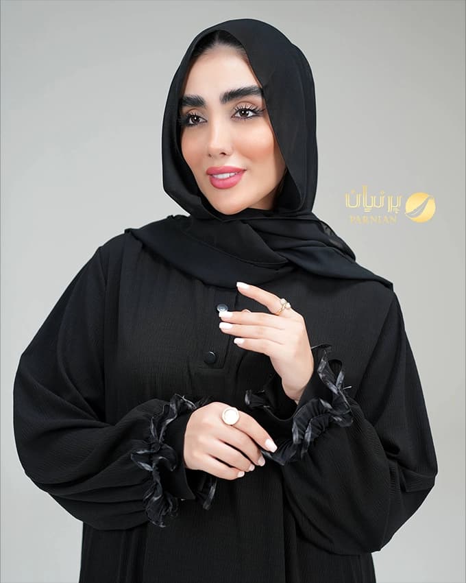 مانتو عبایی جلو بسته کریستال استین پلیسه — تصویر ۳