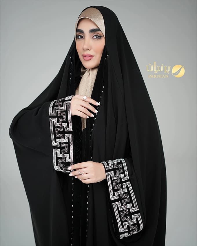 چادر عربی ویدا اشرافی جلو مخمل جواهردوزی الینا — تصویر ۳