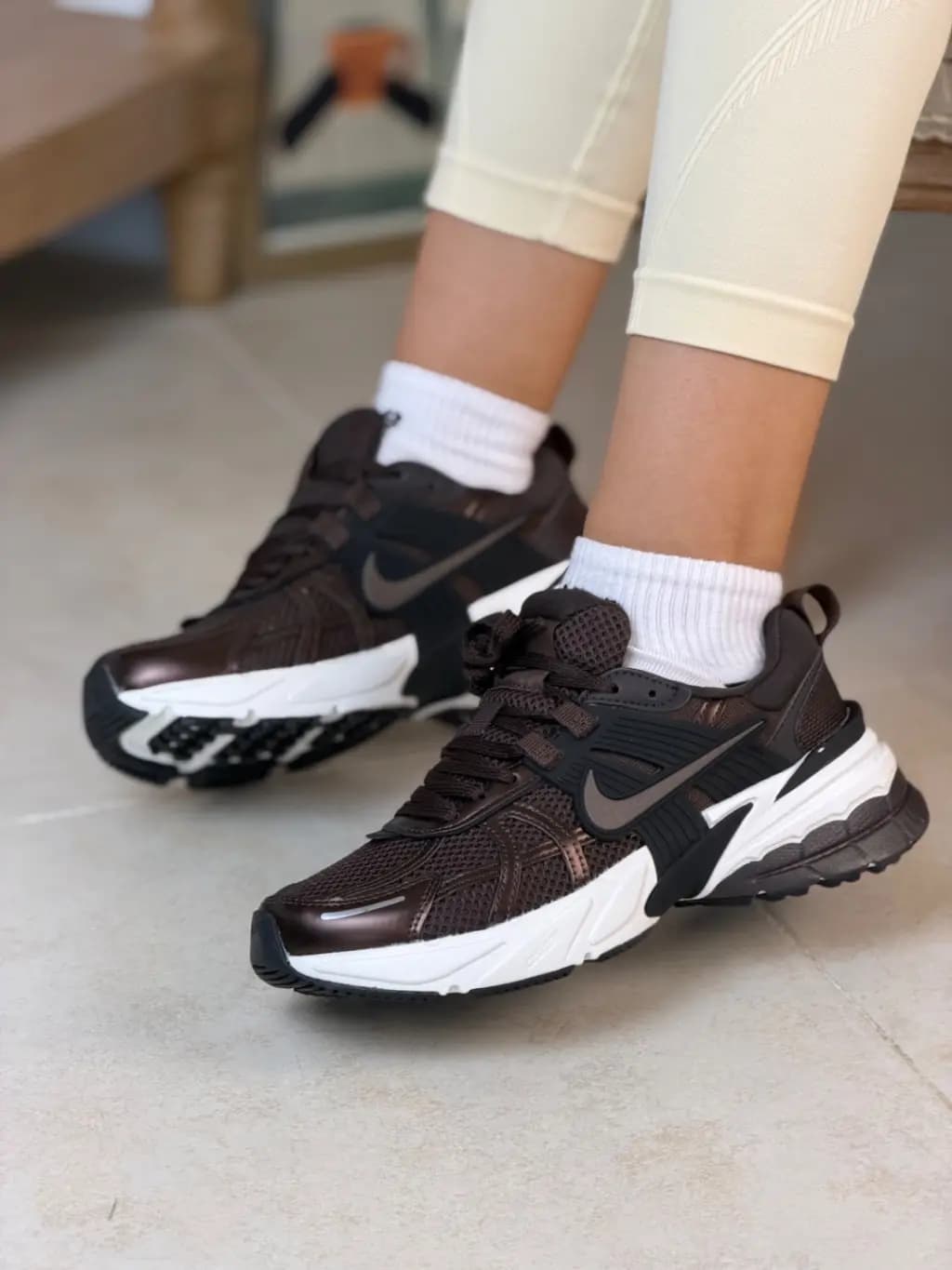 کتونی زنانه ویتنامی نایک وی تو کی nike v2k — تصویر ۳