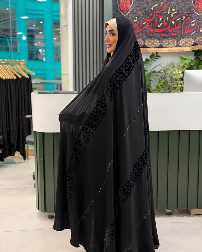 چادر دوخت سنتی ایرانی بولگاری نگین ومخمل 1 — تصویر ۳
