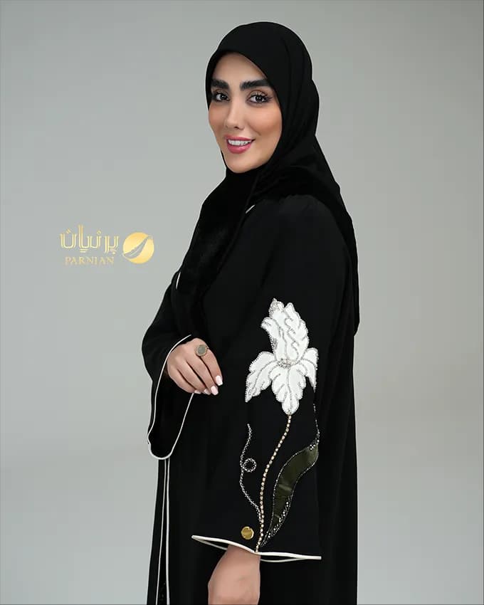مانتو عبا ویدا مغزی دوزی جواهر دوزی گلایل vip — تصویر ۴