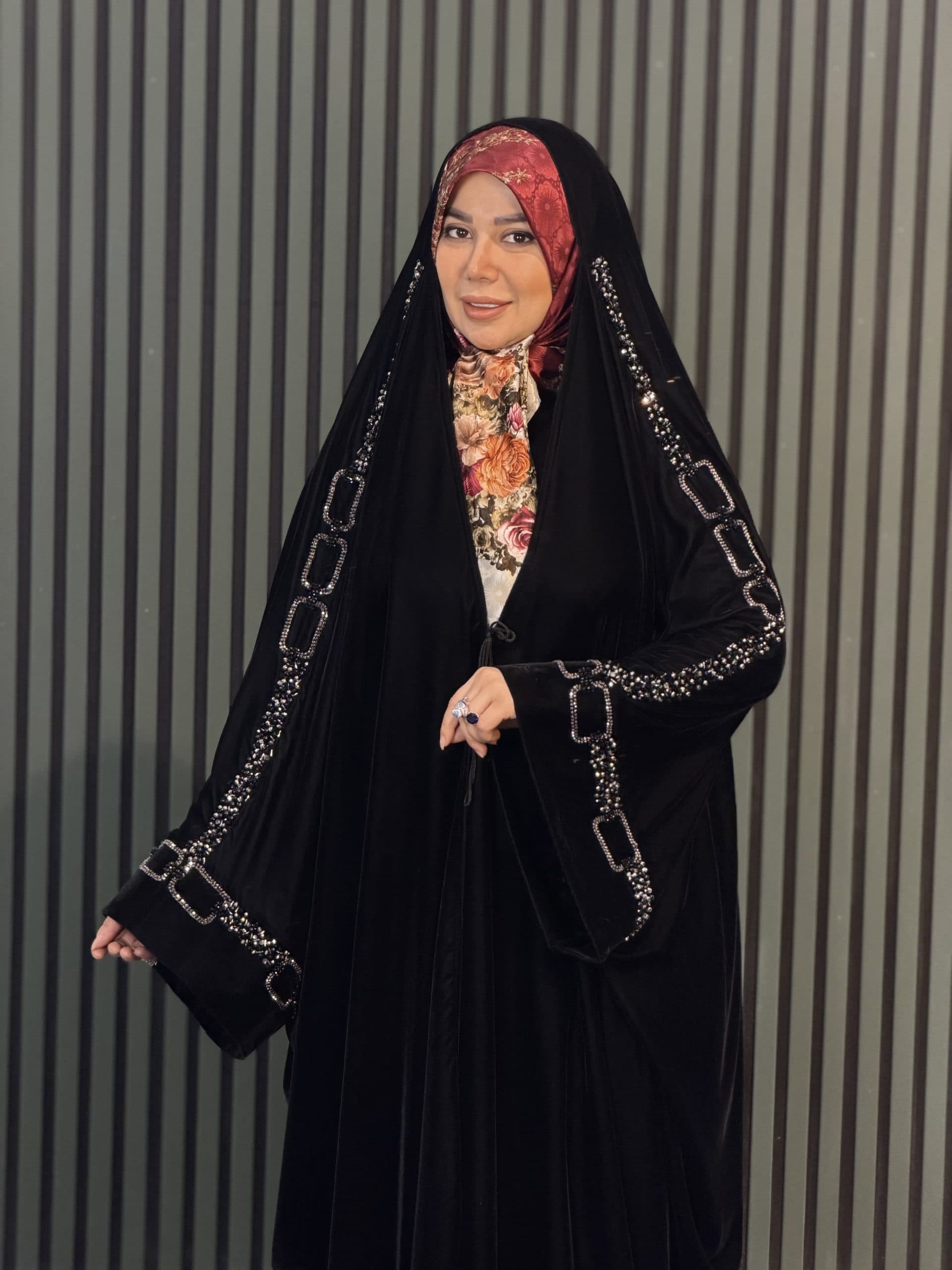 چادر مچ اشرافی مخمل جواهردوزی زنجیری آجیلی دودی — تصویر ۲