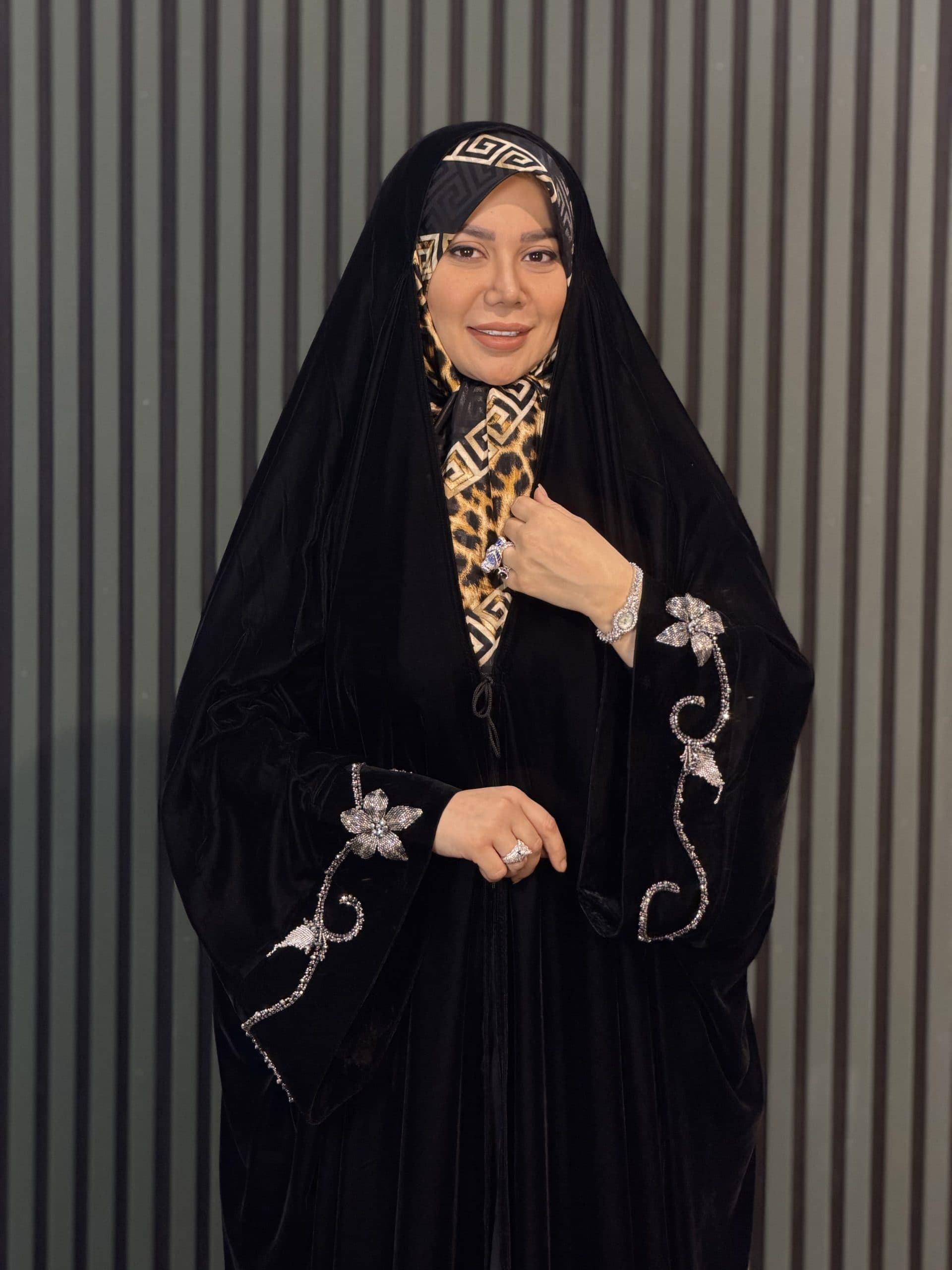 چادر مچ اشرافی مخمل جواهردوزی ارکیده نقره ای