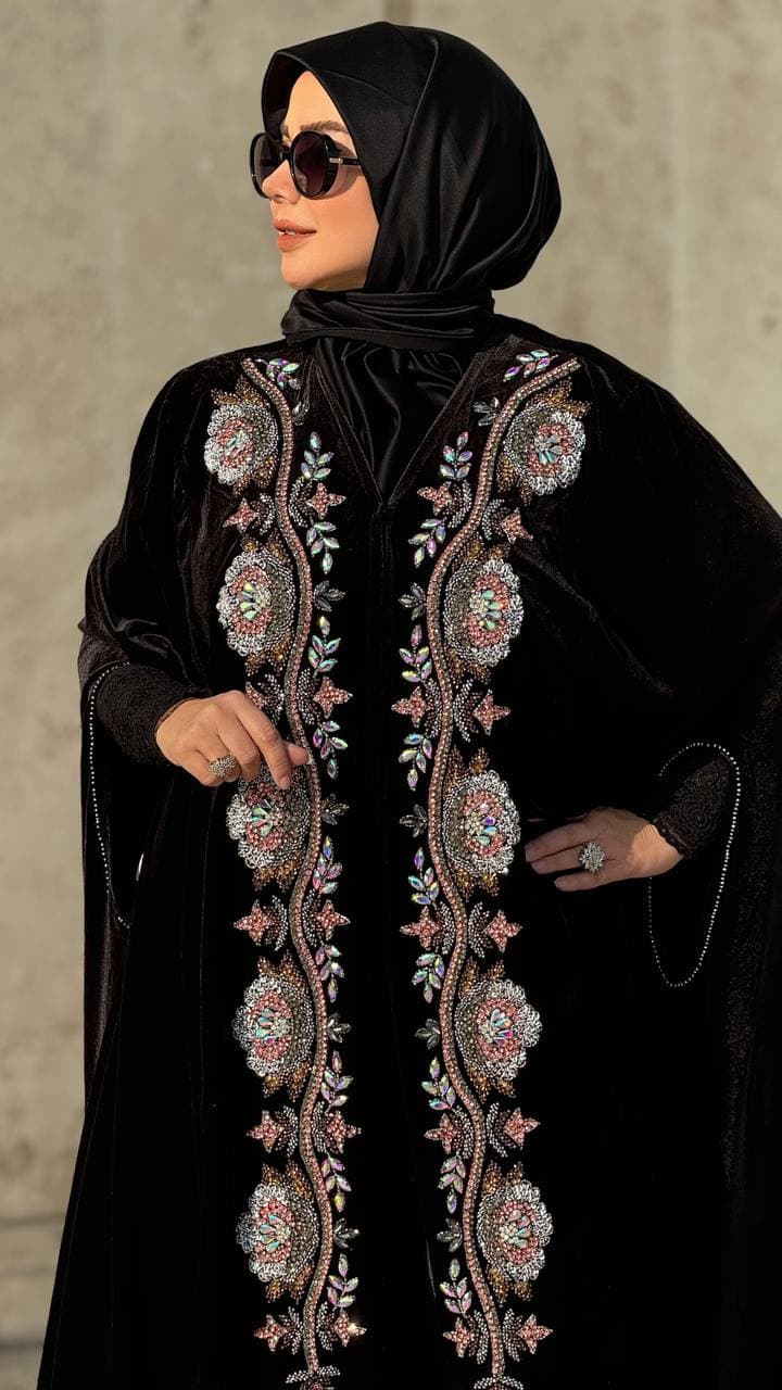 شنل مخمل ونوس جواهر دوزی vip — تصویر ۲