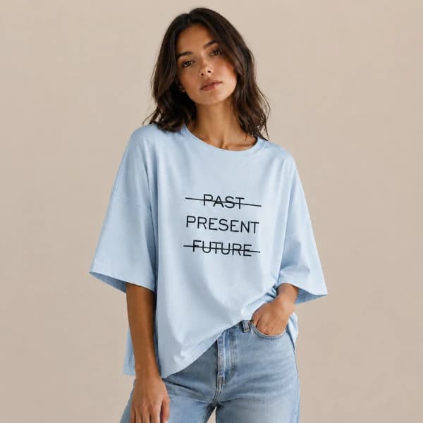 تیشرت باکسی زنانه طرح Past Present Future در 5 رنگ — تصویر ۵