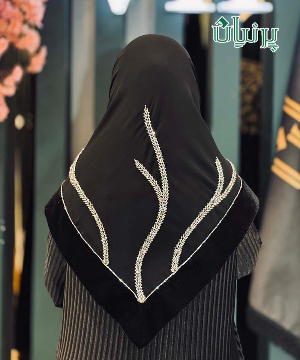 روسری حریر حاشیه مخمل گندمی نقره ای
