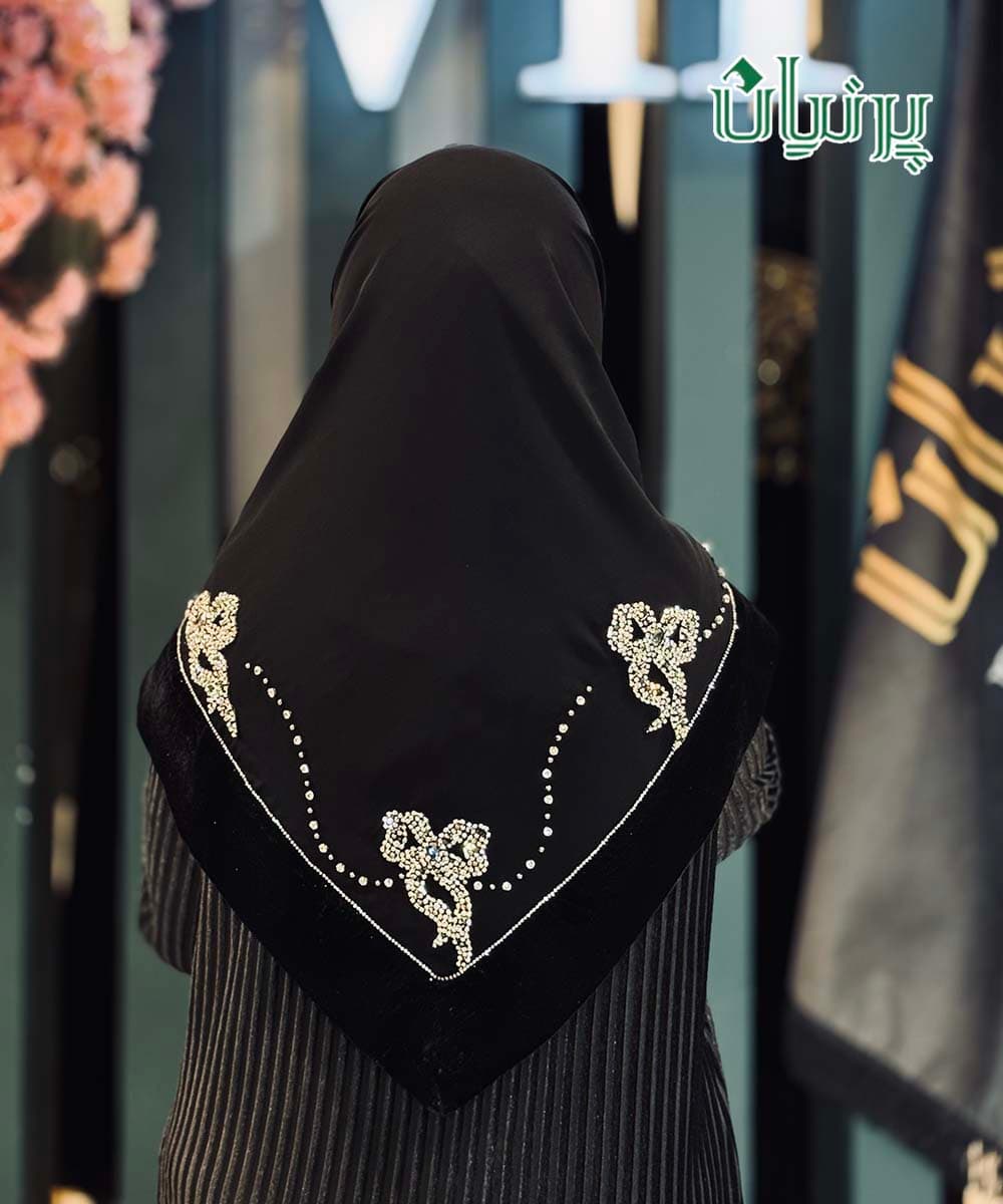 روسری حریر حاشیه مخمل پاپیون
