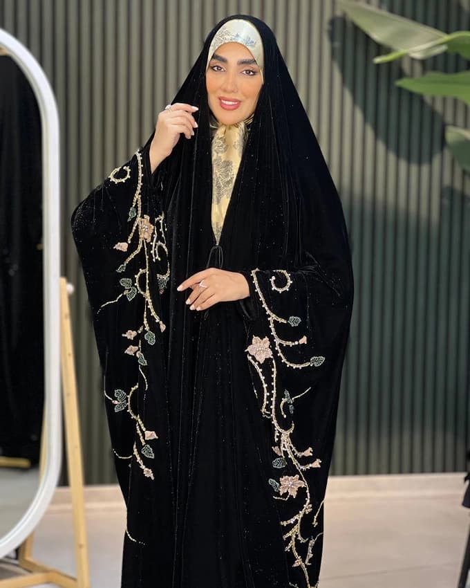 چادر عربی جده مخمل ونوس ایتالیا چهار فصل نورا — تصویر ۳
