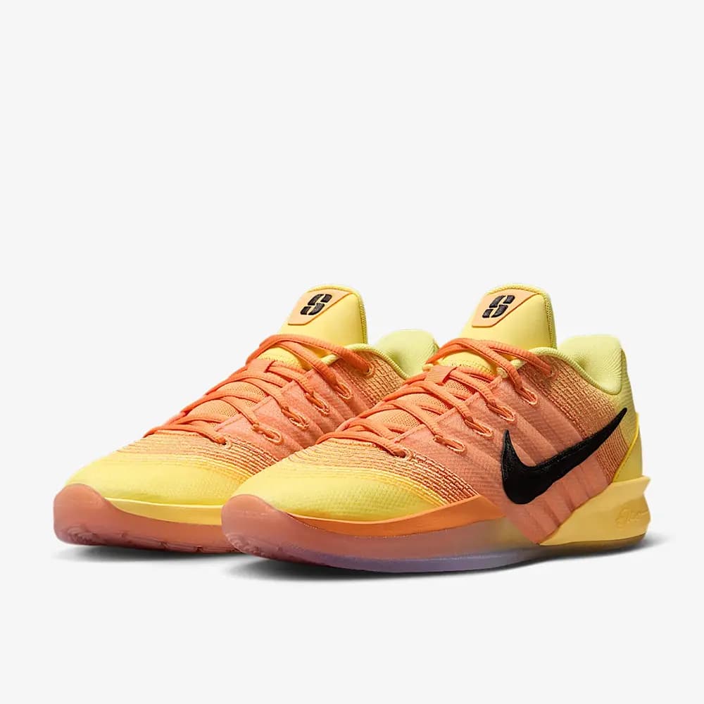 کتونی بسکتبال نایک سابرینا 3 – Nike Sabrina 3 Bring the Heat — تصویر ۳