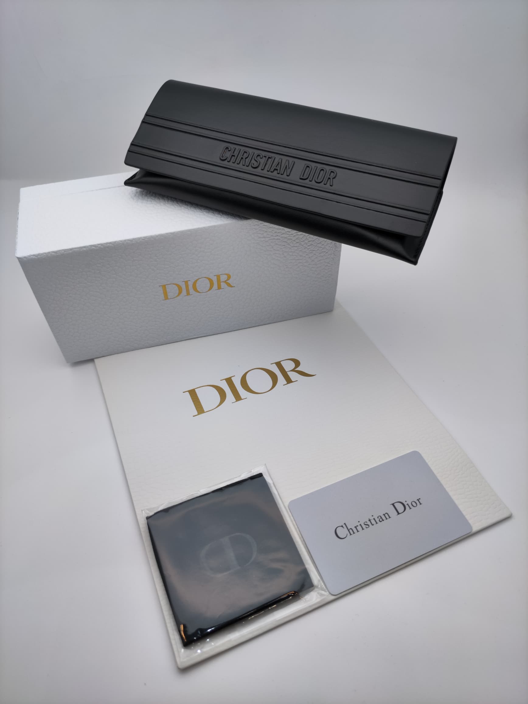 پک جاعینکی اورجینال دیور (Dior) — تصویر ۳