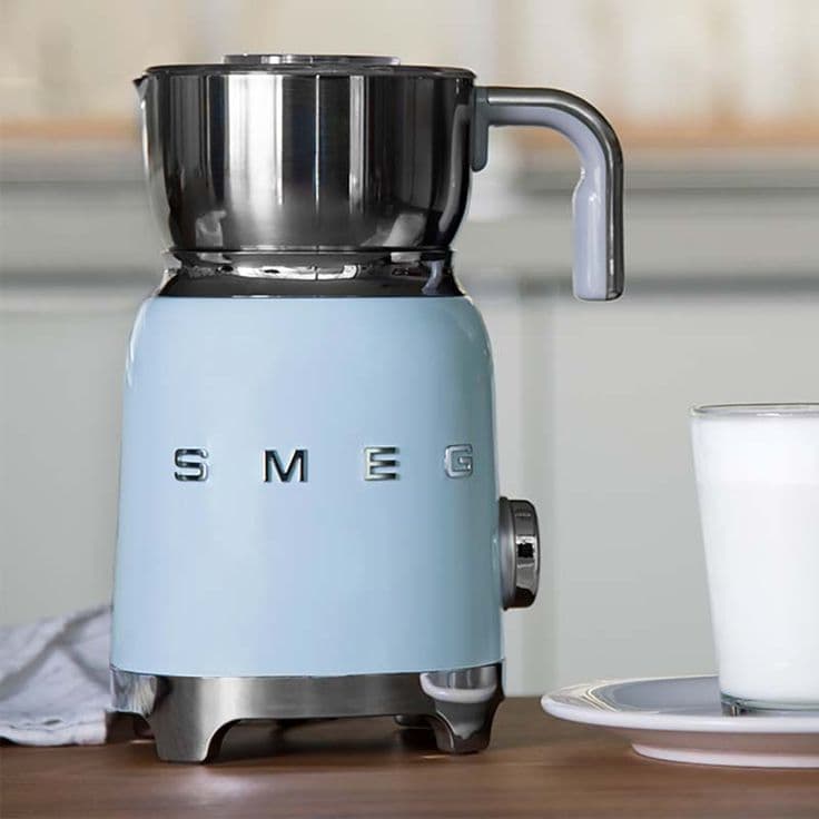 فوم ساز آبی پاستیلی اسمگ SMEG مدل MFF01 — تصویر ۵