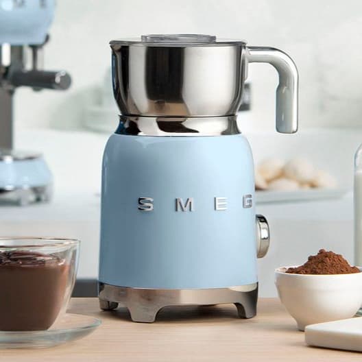فوم ساز آبی پاستیلی اسمگ SMEG مدل MFF01 — تصویر ۸