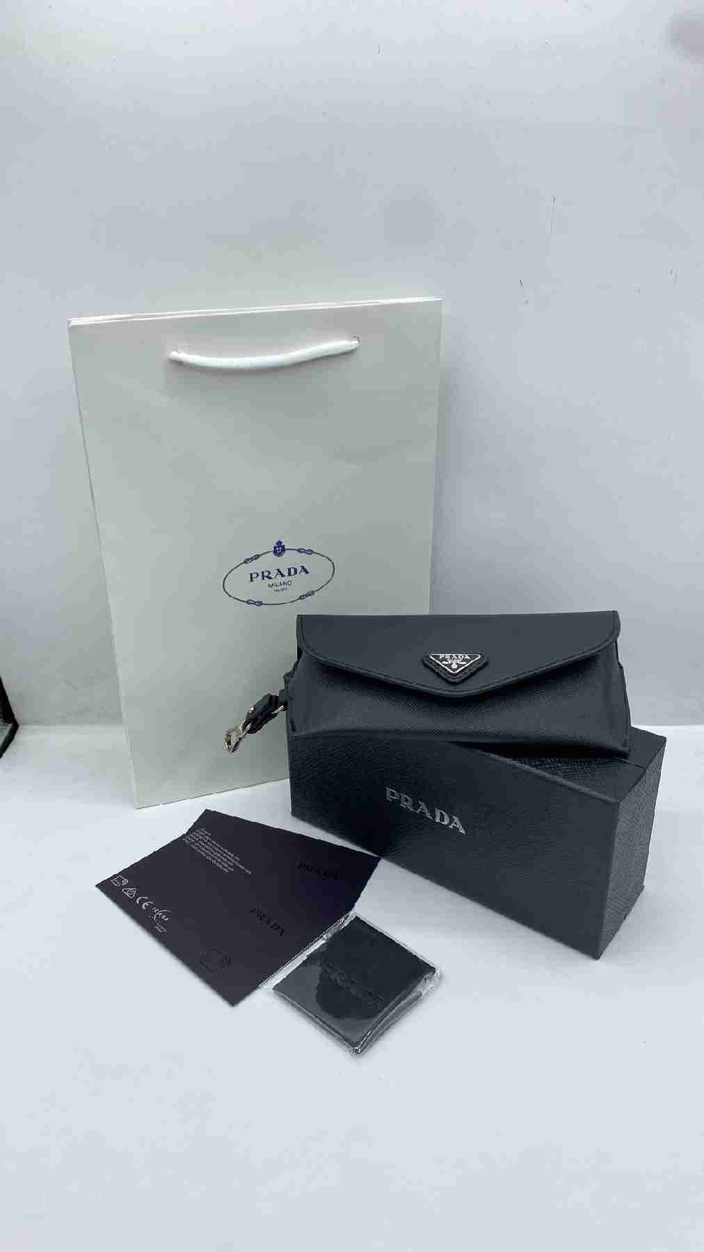 پک اورجینال عینک برند پرادا (PRADA) با تمام تجهیزات — تصویر ۸