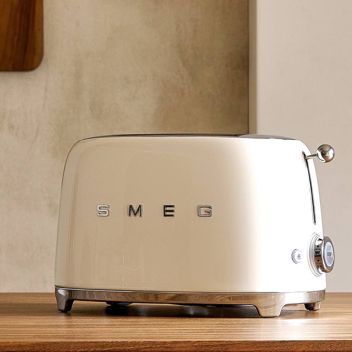 توستر 2 اسلایس کوچک اسمگ SMEG مدل TSF01 کرم — تصویر ۸