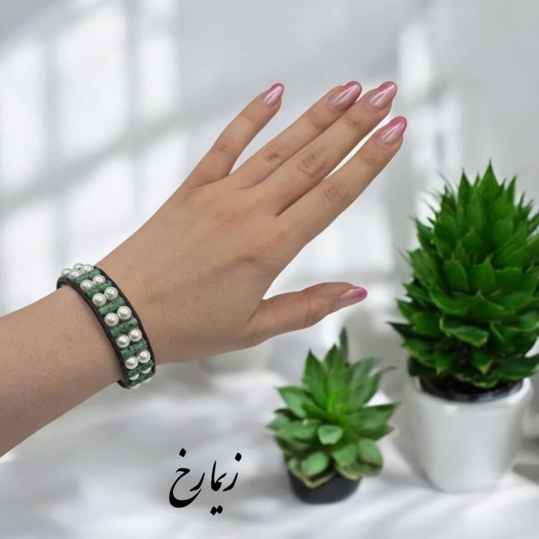 دستبند چرم و سنگ زئولیت لوله ای و شل
