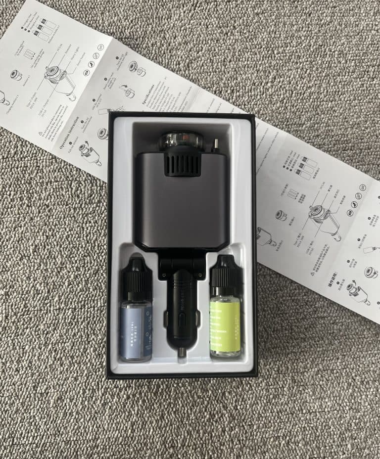 شارژر فندکی ماشین با کابل جمع شونده لیزرکهکشانی خوش بو کننده هوشمند 5 کاره STARKIGHT CAR CHARGER مدل D1 W&O — تصویر ۷