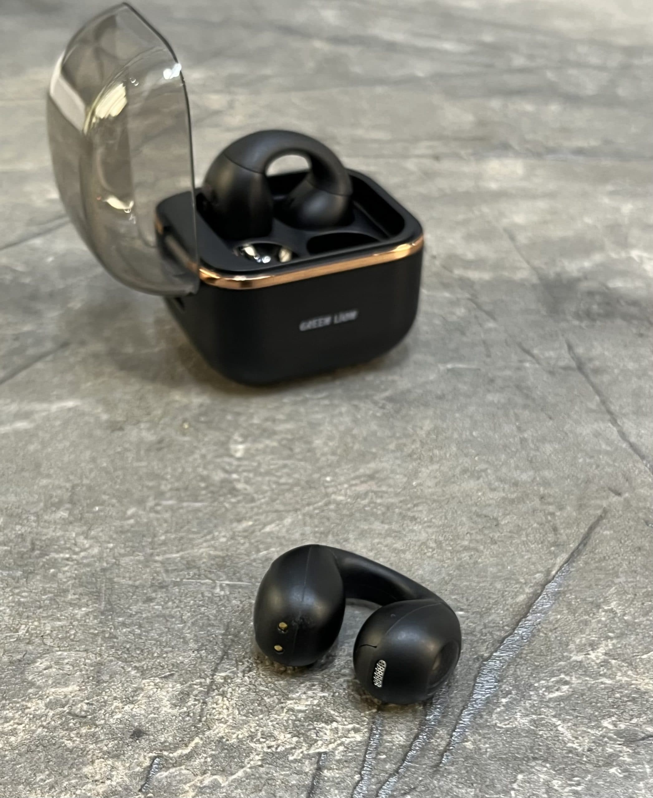 ایرپاد لاله‌ای گرین لاین AURIX airpods GREEN LION — تصویر ۳