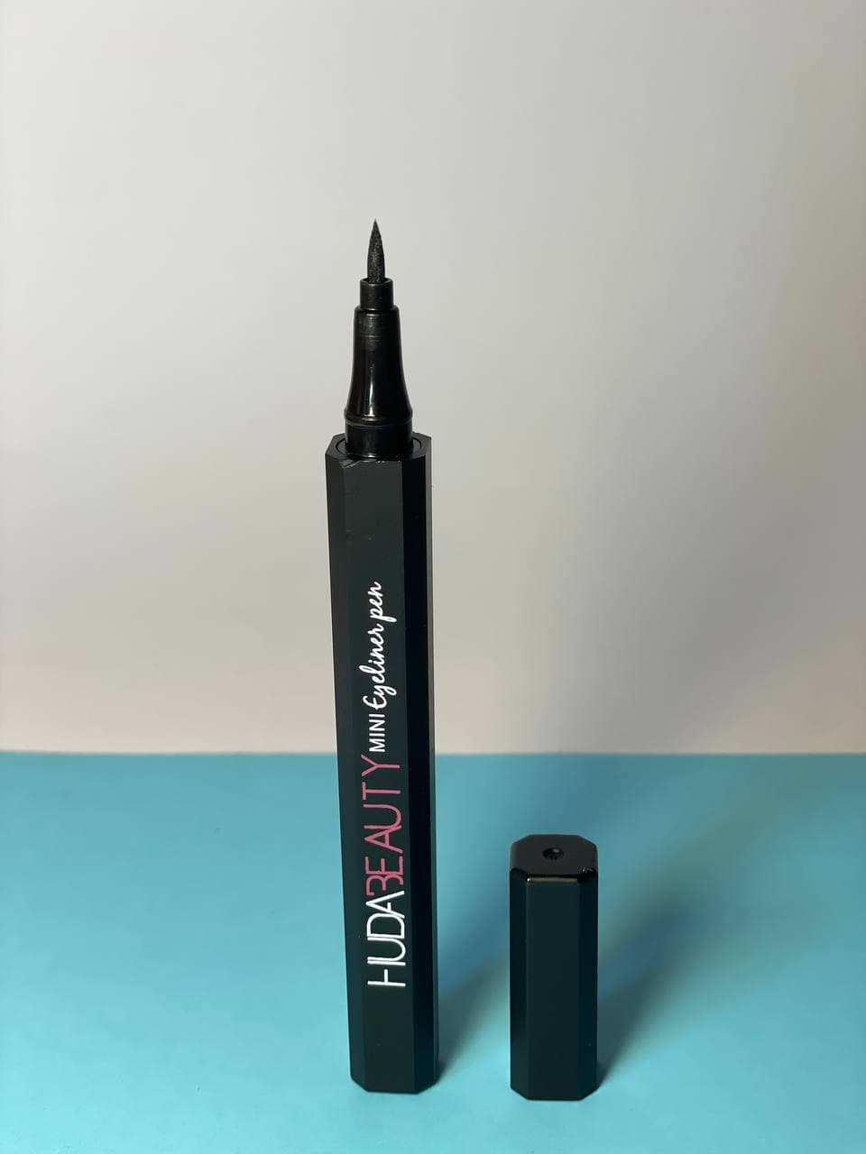 خط چشم ماژیکی Huda Beauty Mini Eyeliner Pen
