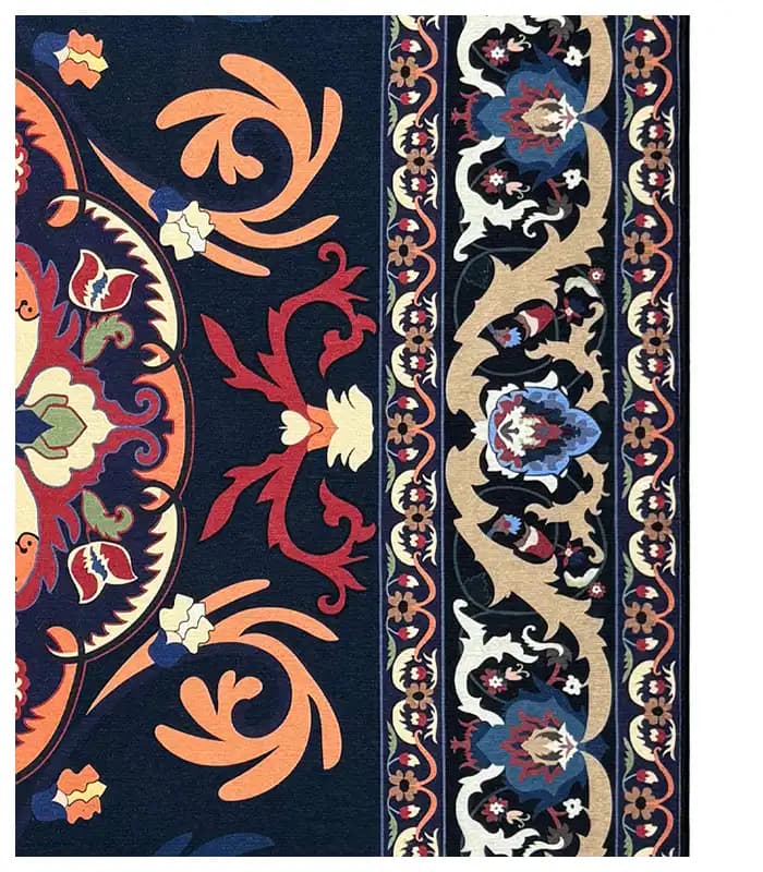 فرشینه کلاسیک عشایری بیجار زمینه سرمه ای کد4030 — تصویر ۴