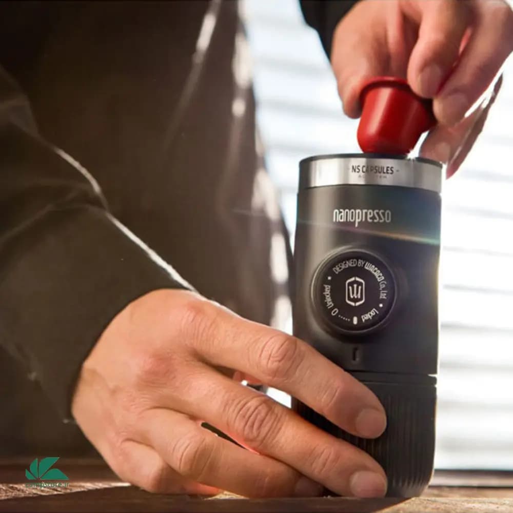 اسپرسوساز واکاکو مدل نانوپرسو همراه مبدل نسپرسو NS Adaptor — تصویر ۴