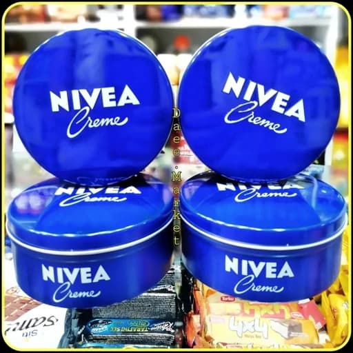 کرم نیوآ کلاسیک ۲۵۰ میلی‌ لیتر | NIVEA Creme مرطوب‌کننده صورت و بدن