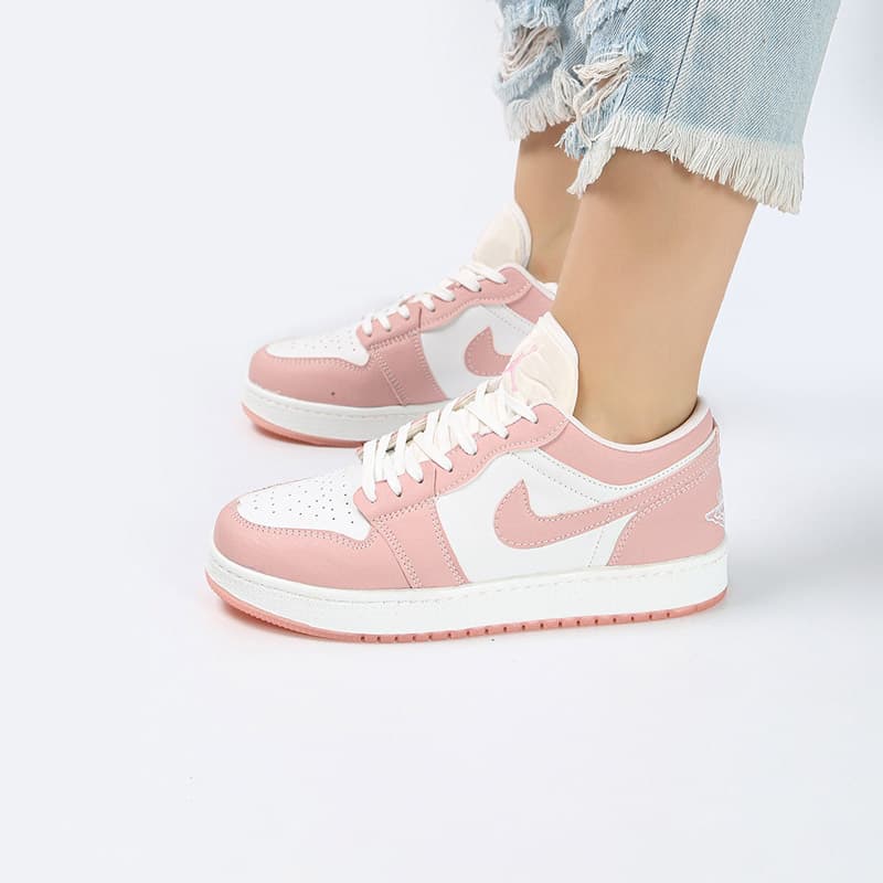 کفش و کتانی زنانه مدل NIKE AIR JORDAN 1 رنگ سفید صورتی کد M5814 — تصویر ۳