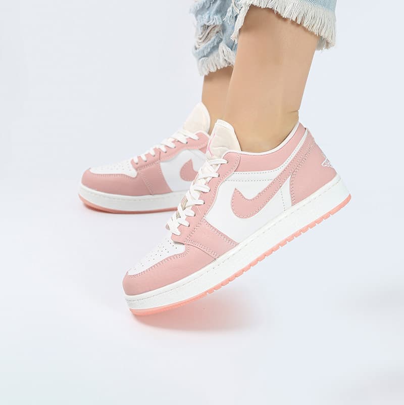 کفش و کتانی زنانه مدل NIKE AIR JORDAN 1 رنگ سفید صورتی کد M5814