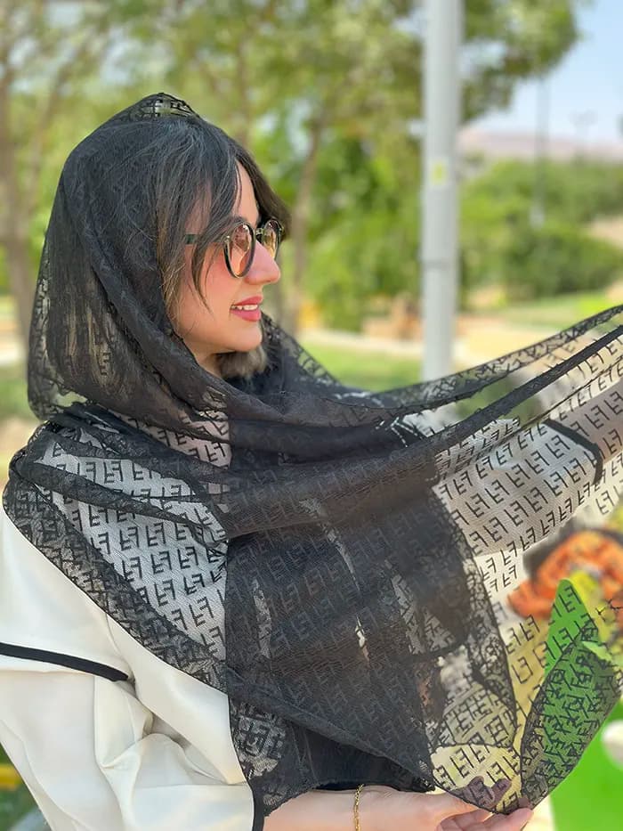 شال توری طرح فندی — تصویر ۲