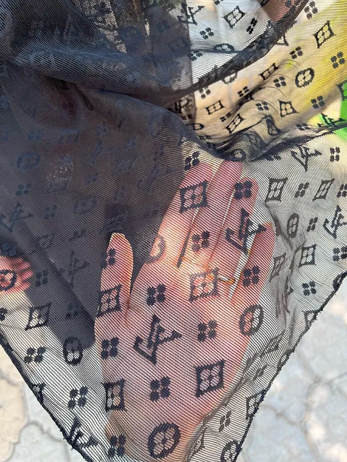شال توری طرح LV — تصویر ۳
