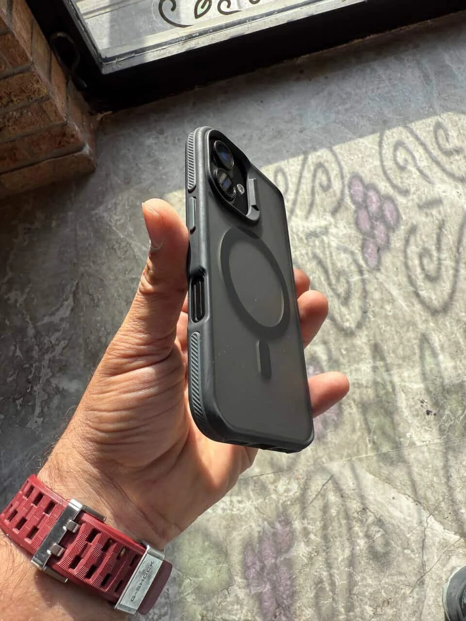 قاب مگ‌سیف دار iPhone — تصویر ۳