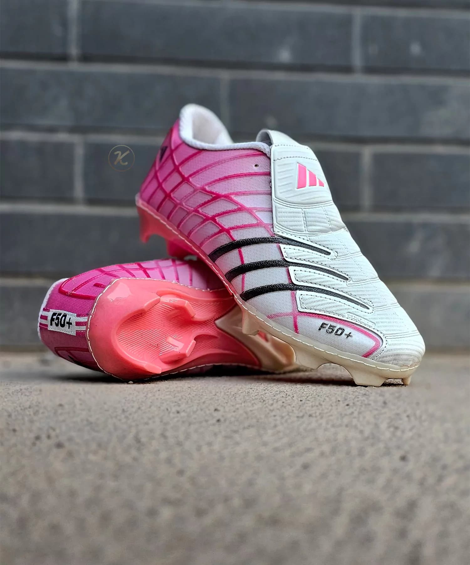 کفش فوتبال آدیداس F50 سفید صورتی Adidas F50 2 — تصویر ۱۱