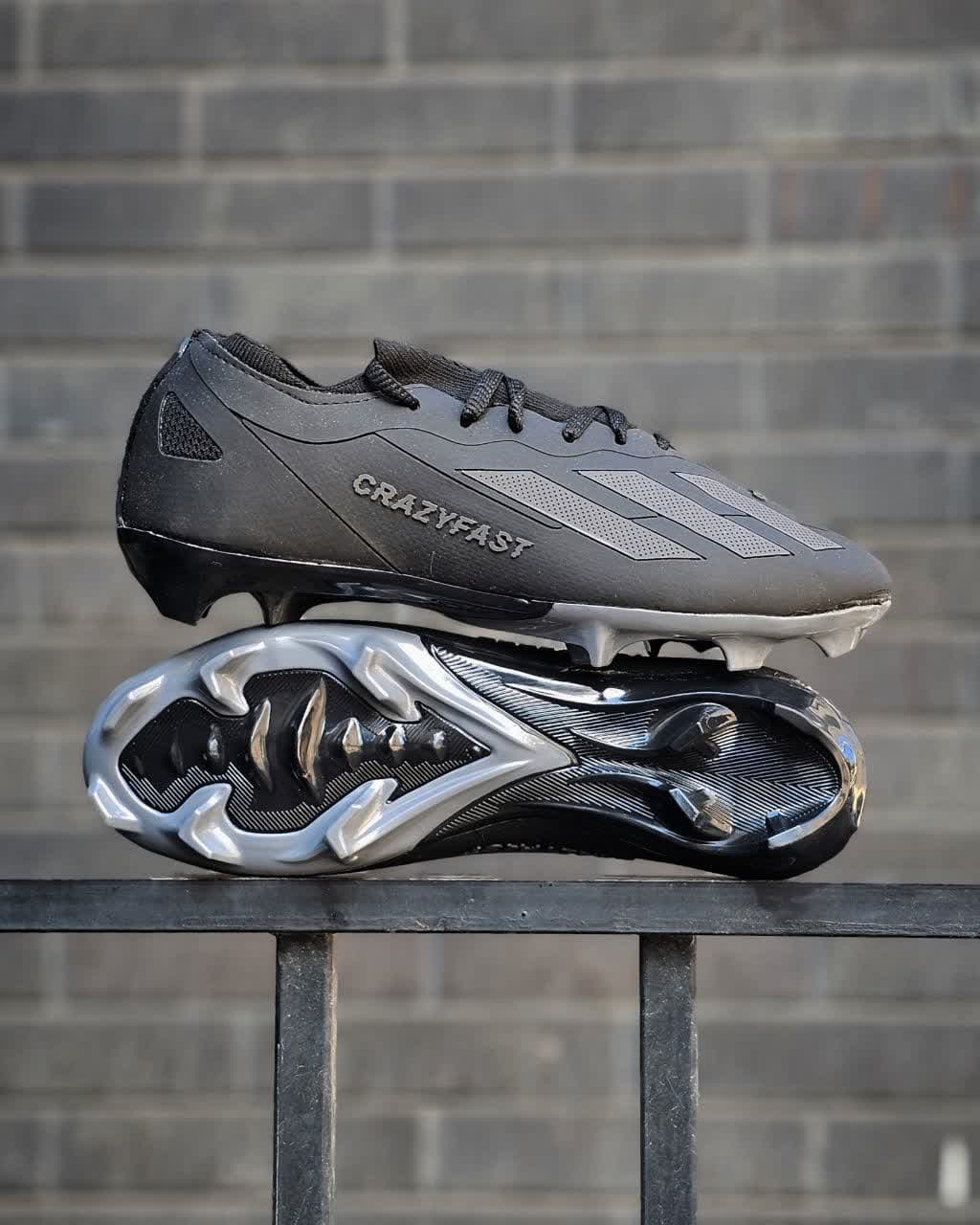 کفش فوتبال آدیداس ایکس کریزی فست مشکی Adidas X Crazy Fast (زیره دو رنگ) — تصویر ۲