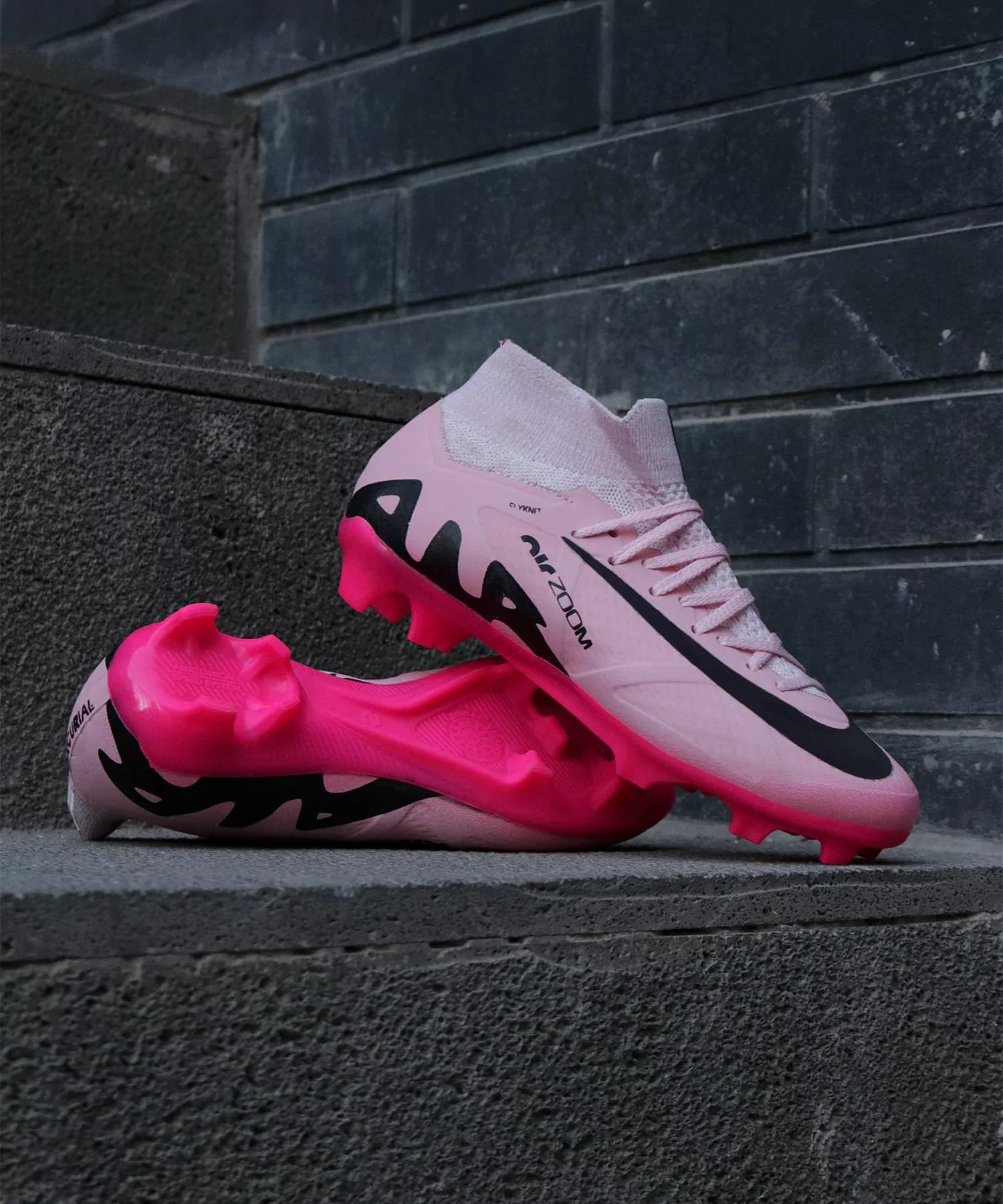 کفش فوتبال نایک مرکورریال ایرزوم صورتی Nike Airzoom (بافت صورتی ) — تصویر ۵