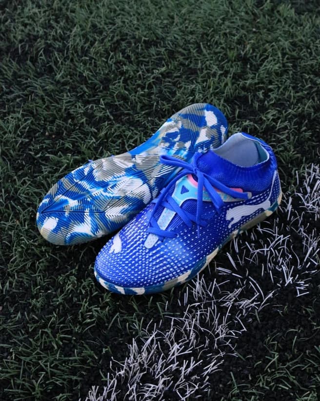 کفش فوتسال پوما فیوچر ۷ سفید آبی Puma future 7 — تصویر ۳