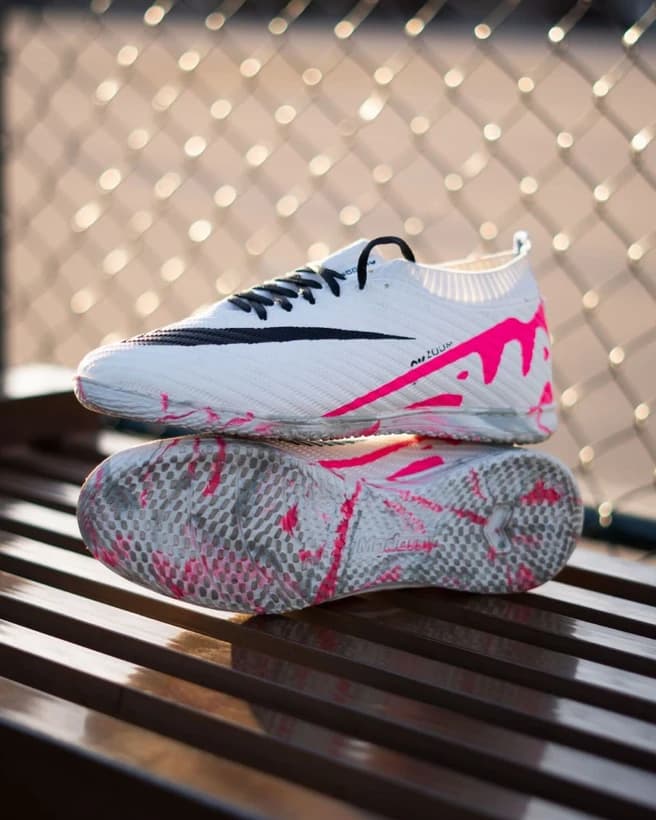 کفش سالنی نایک ایرزوم سوپرفلای سفید صورتی Nike Airzoom — تصویر ۲
