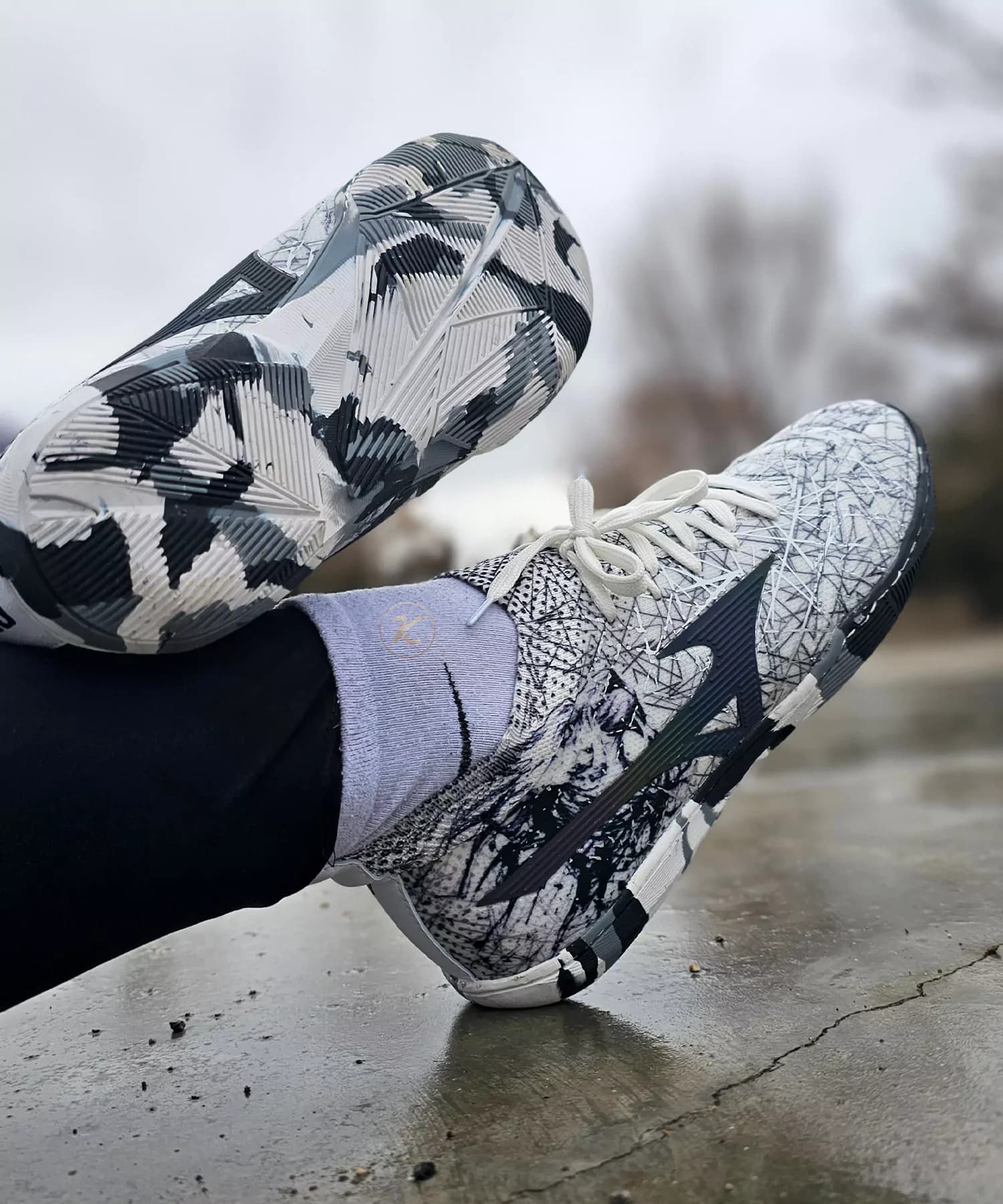 کفش فوتسال میزانو سفید Mizuno — تصویر ۴