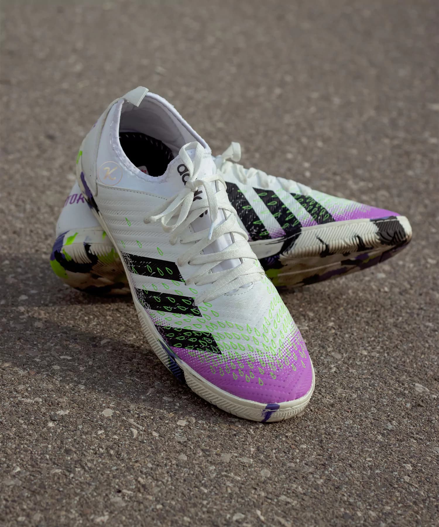 کفش سالنی آدیداس پردیتور سفیدبنفش Adidas predator — تصویر ۵