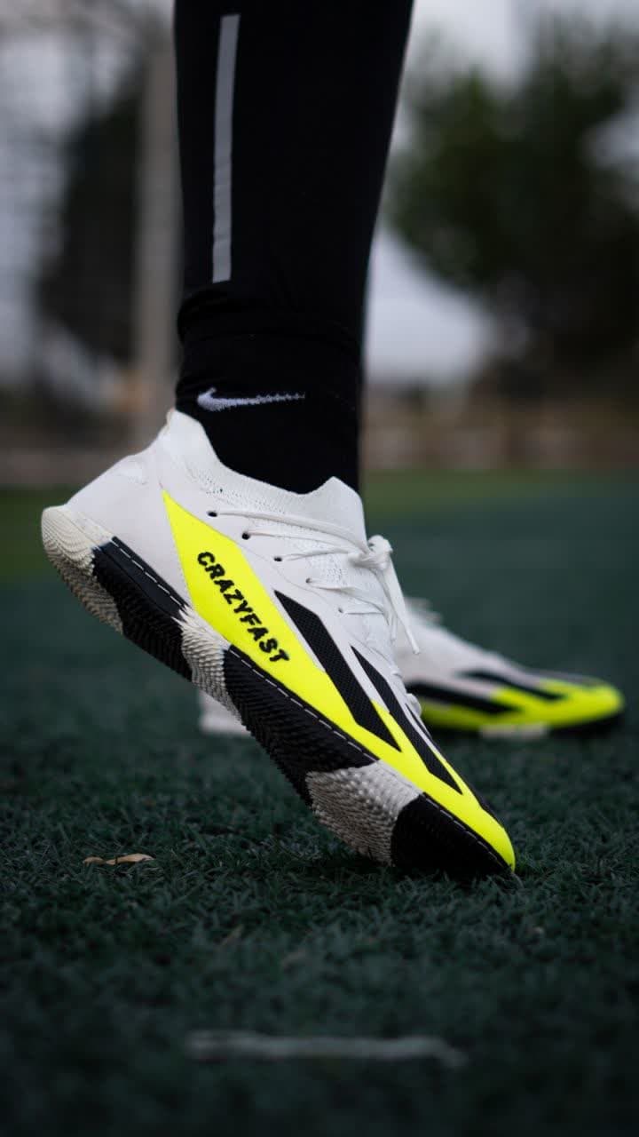 کفش فوتسال میکس کریزی فست فسفری سفید فسفری Adidas X Crazy Fast — تصویر ۴