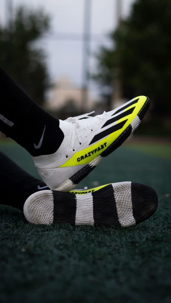 کفش فوتسال میکس کریزی فست فسفری سفید فسفری Adidas X Crazy Fast