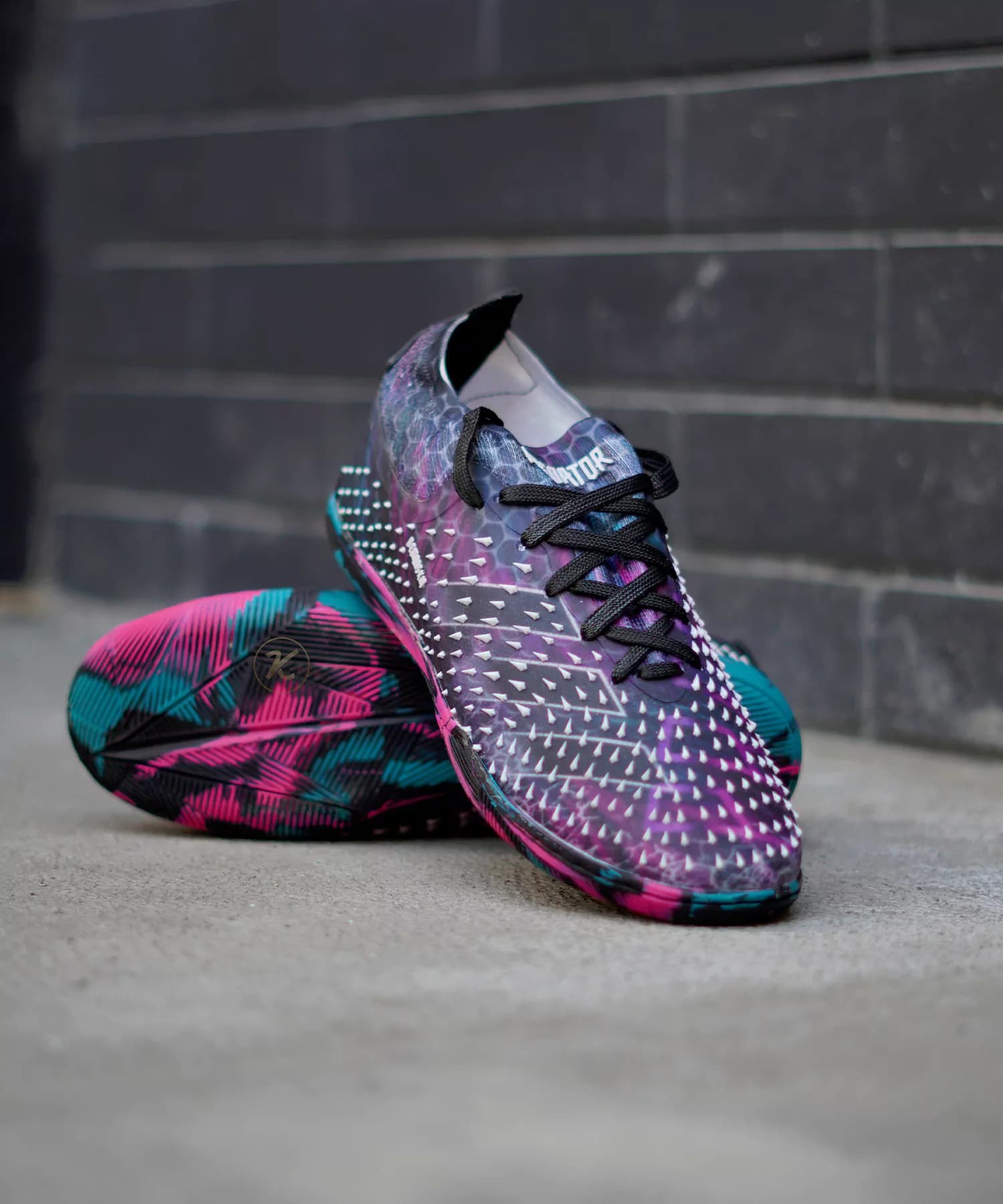 کفش سالنی آدیداس پردیتور فریک مشکی بنفش Adidas Predator Freak — تصویر ۳