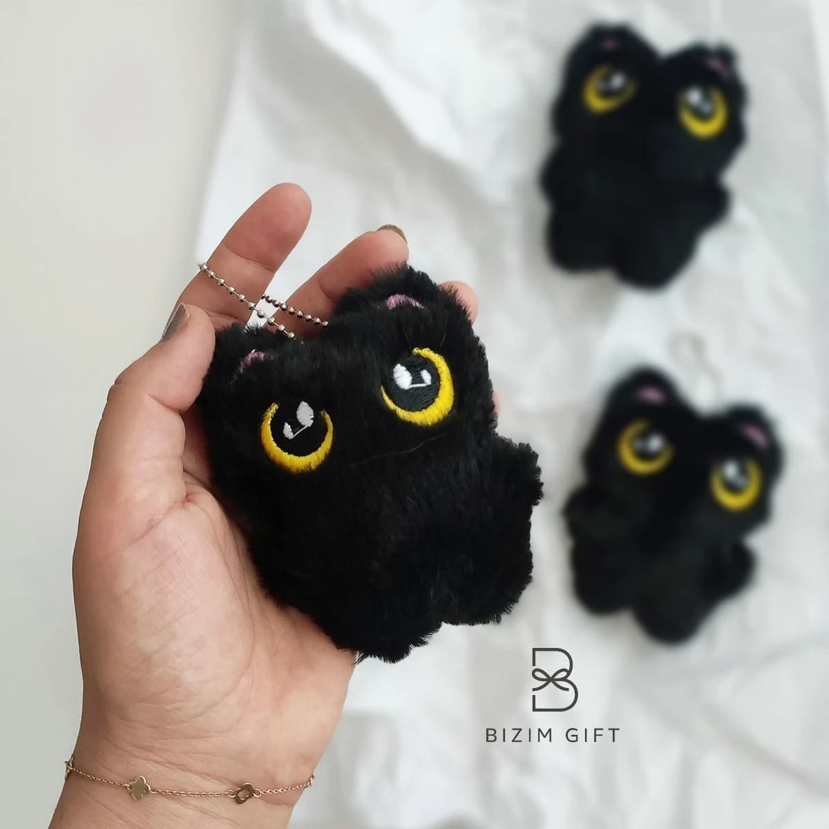 آویز گربه مشکی اقتصادی — تصویر ۴