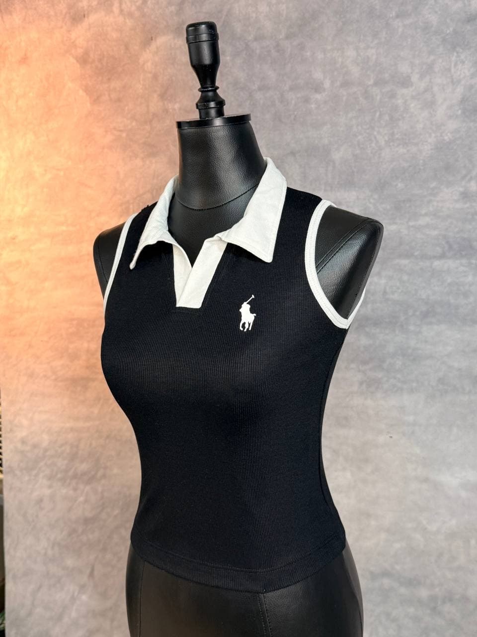 تاپ polo استیکری یقه سفیدمشکی(عمده) — تصویر ۵