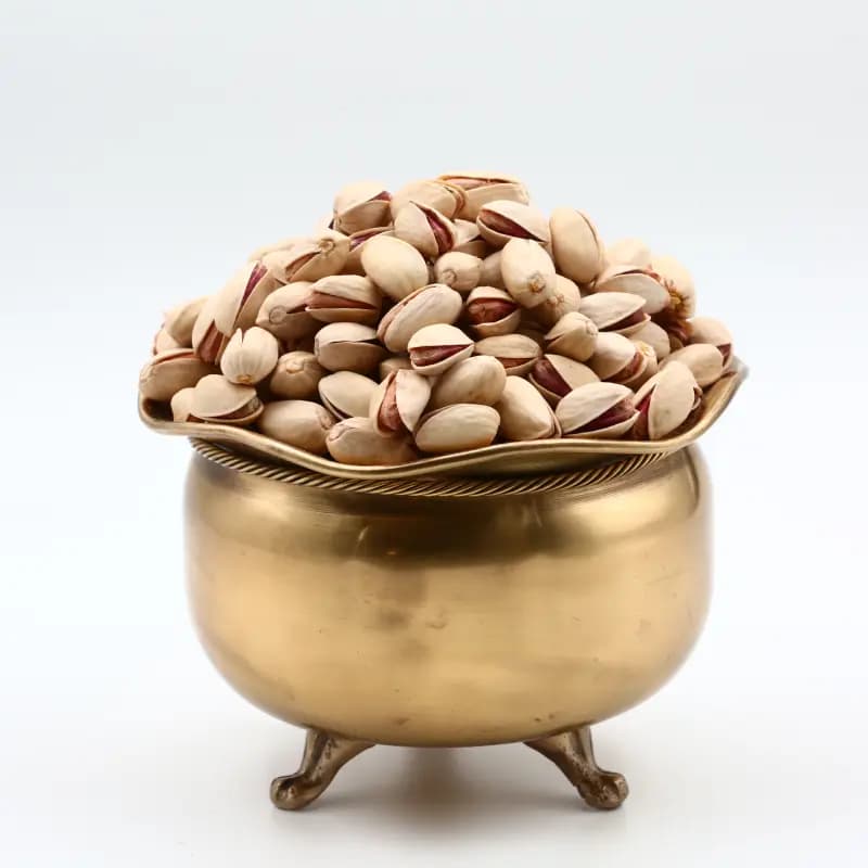 پسته احمدآقایی خام دستچین