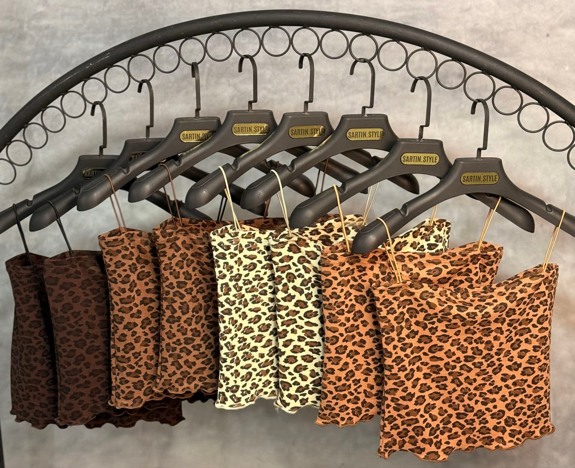 تاپ دکلته پلنگی بند ماکارونی(عمده)